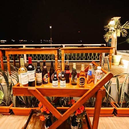 Hotel Peten Express Флорес Екстер'єр фото