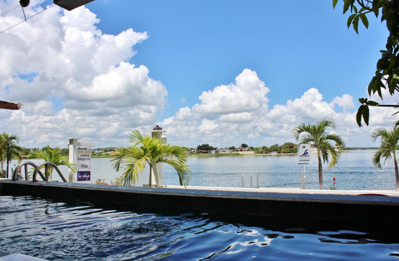 Hotel Peten Express Флорес Екстер'єр фото