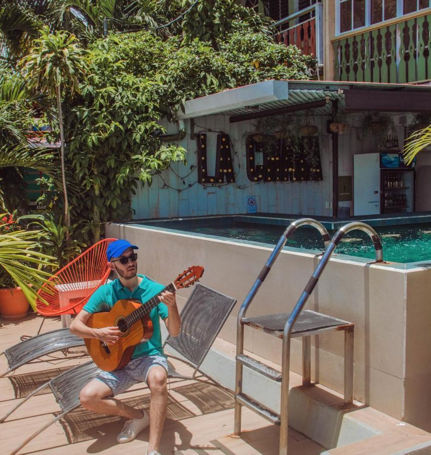 Hotel Peten Express Флорес Екстер'єр фото