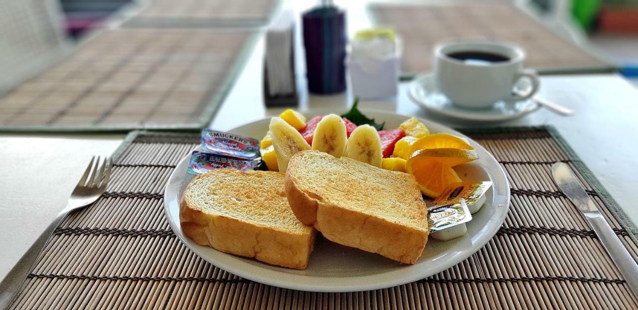 Hotel Peten Express Флорес Екстер'єр фото