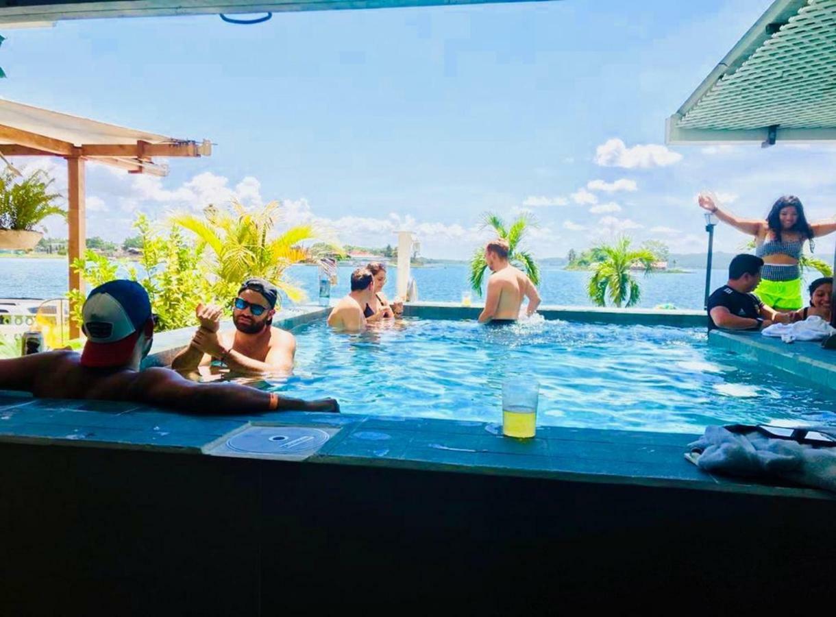 Hotel Peten Express Флорес Екстер'єр фото
